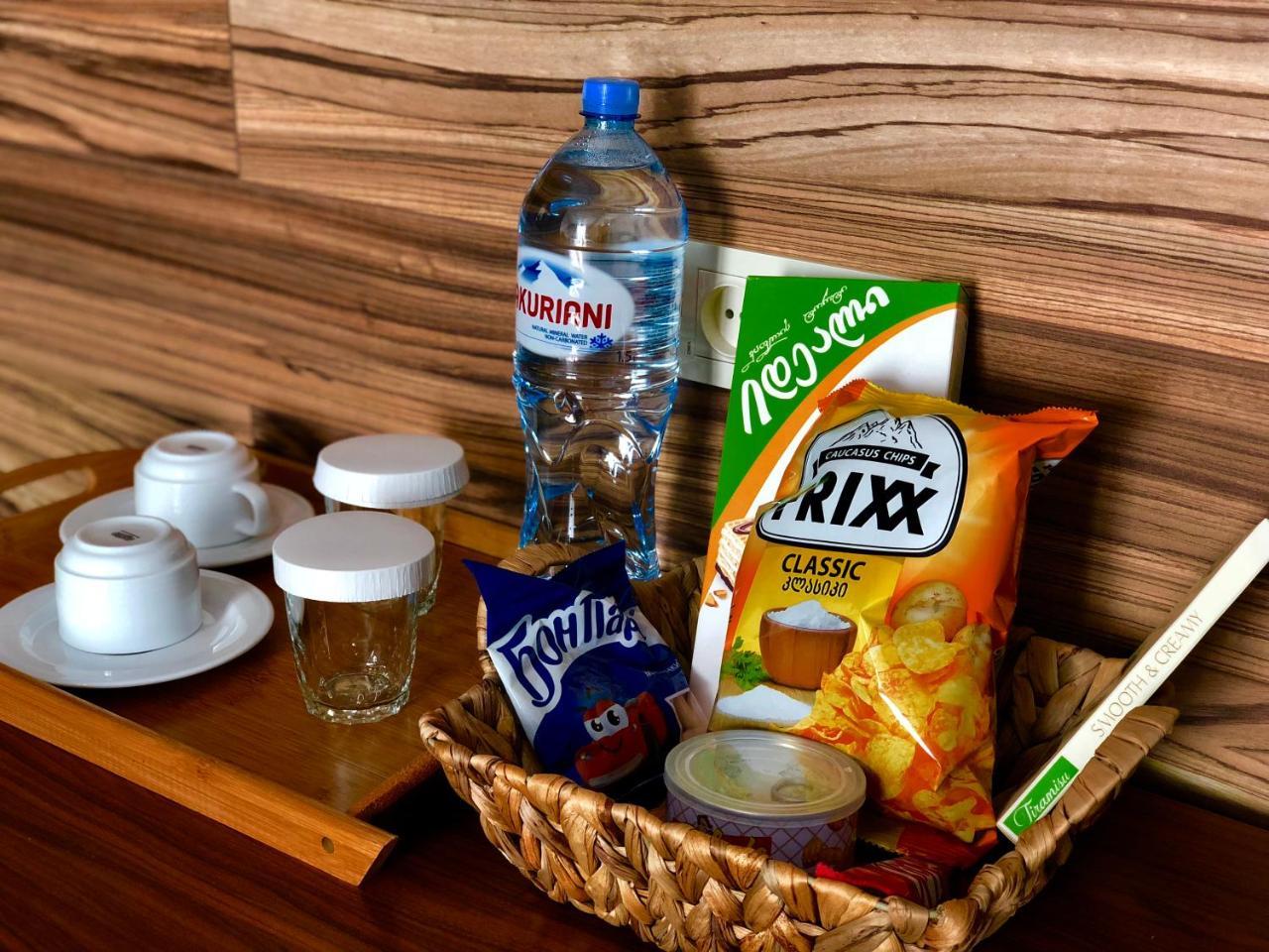 טביליסי Tbili Hotel מראה חיצוני תמונה