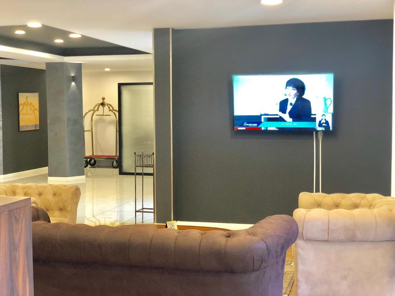 טביליסי Tbili Hotel מראה חיצוני תמונה
