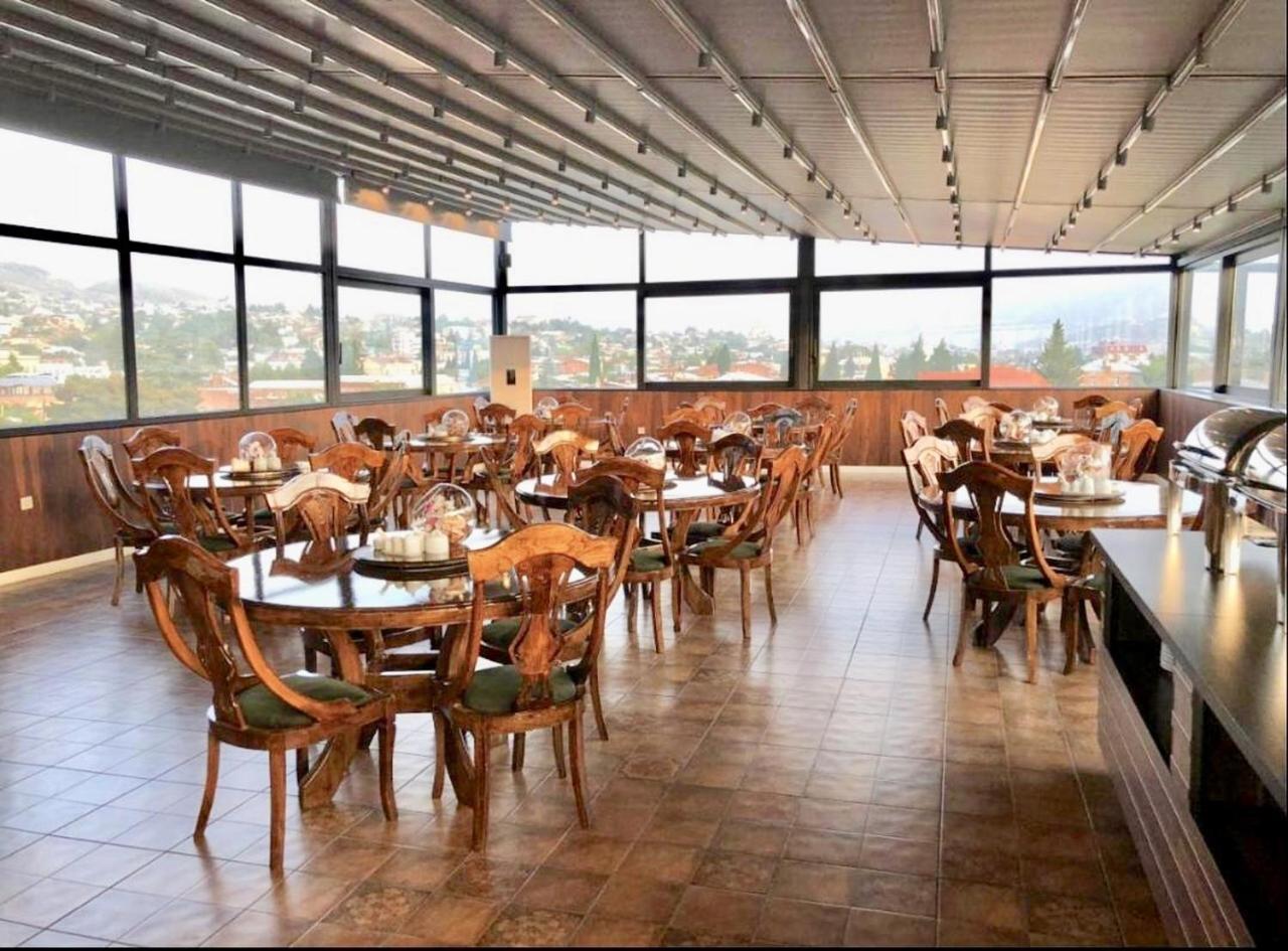 טביליסי Tbili Hotel מראה חיצוני תמונה